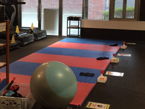 スタジオレッスン ゴールドジム